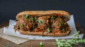 vegan-beanball-sandwich-marinara-kale-sauce-13-2