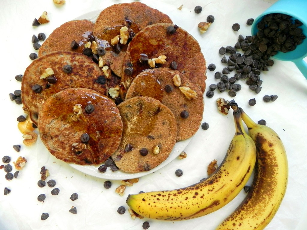 banana oat blender pancakes