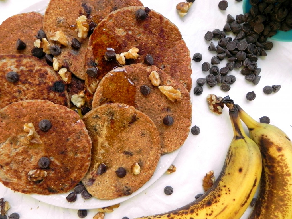 banana oat blender pancakes
