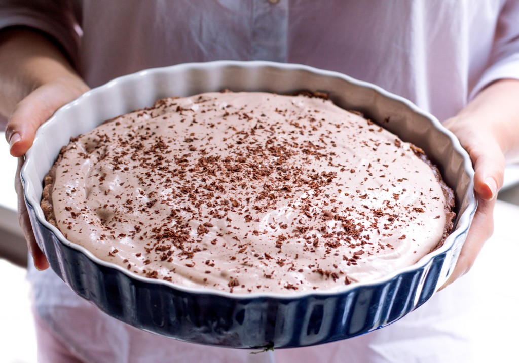 Vegan Chocolate Hazelnut Pie! Healthy Nutella Pie